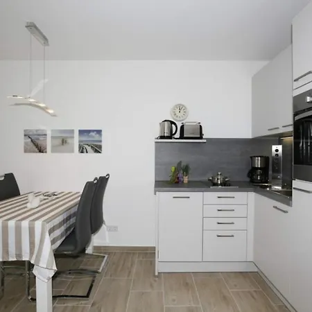 Apartament Dr-ross-strasse 25, App 6